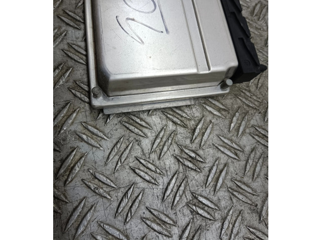 Блок управления двигателя    Volvo XC90