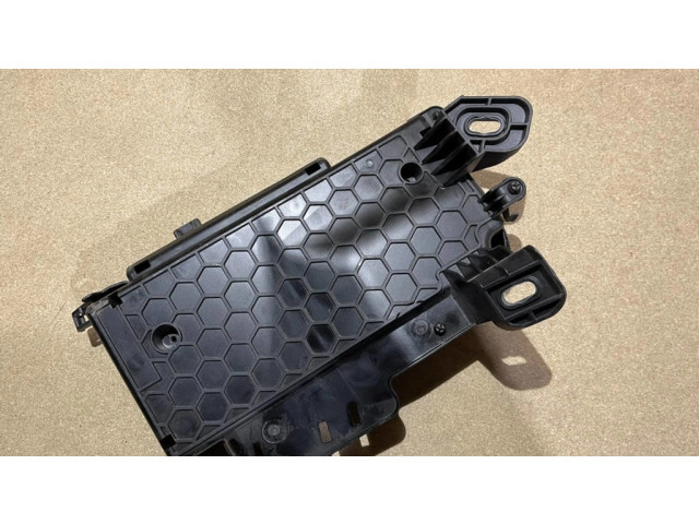 Другая деталь салона