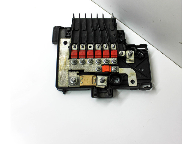   Pojistková skříňka 101327200F   Tela Model S 2015