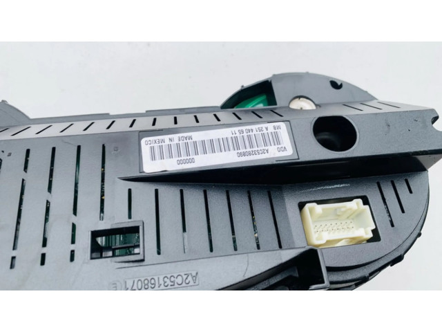 Přístrojová deska Mercedes-Benz R W251 2008 a2514406511