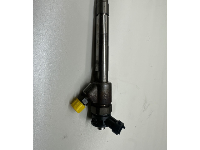 Форсунка 0445110955, 9828959880    Peugeot 2008 I   