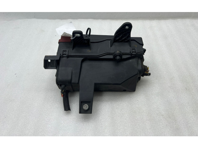 Блок предохранителей GX7314A076AA Jaguar XE