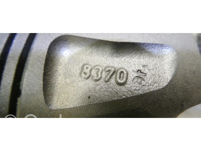 Píst 8370 Mercedes-Benz C AMG W204 3.0