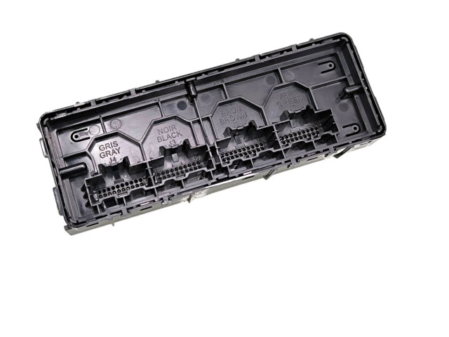 Блок управления климат-контролем 84379595, 3230100000000X   Chevrolet Bolt