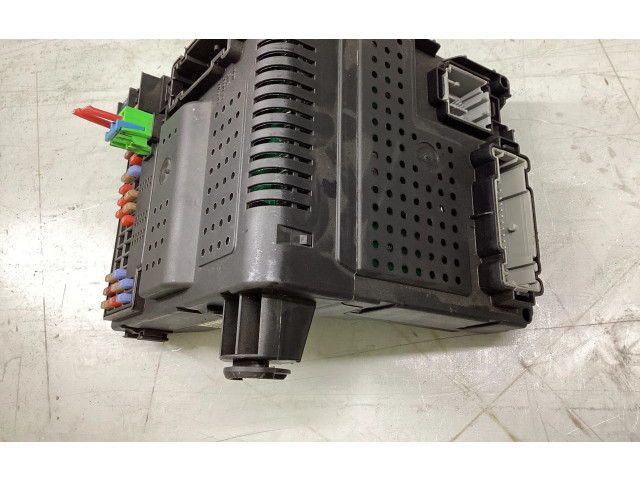 Pojistková skříňka 30786890, 08W155 Volvo XC90 2009