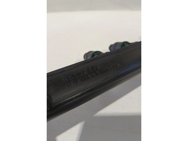 Топливная рампа 06A133317A   Audi A3 S3 8L  