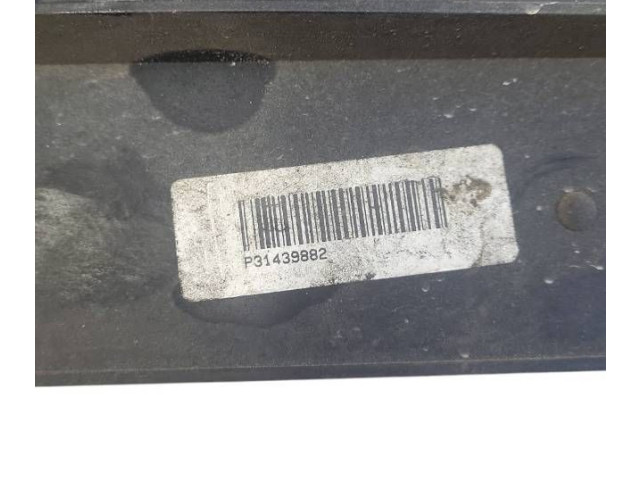 Вентилятор радиатора 31439882 Volvo S60