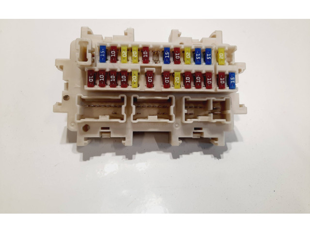 Блок предохранителей Infiniti FX