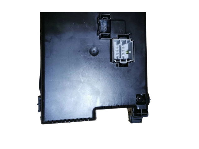 Блок предохранителей 30732769, 28014120   Volvo XC90    