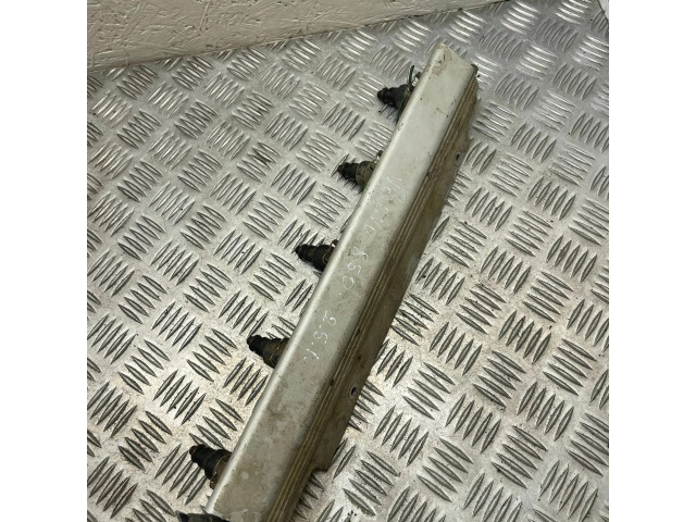 Vstřikovací lišta 1271798 Volvo 850 pro benzínový motor 2.5