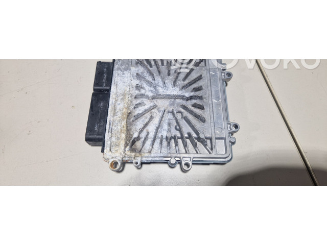 Блок управления двигателя 30771550 Volvo C70