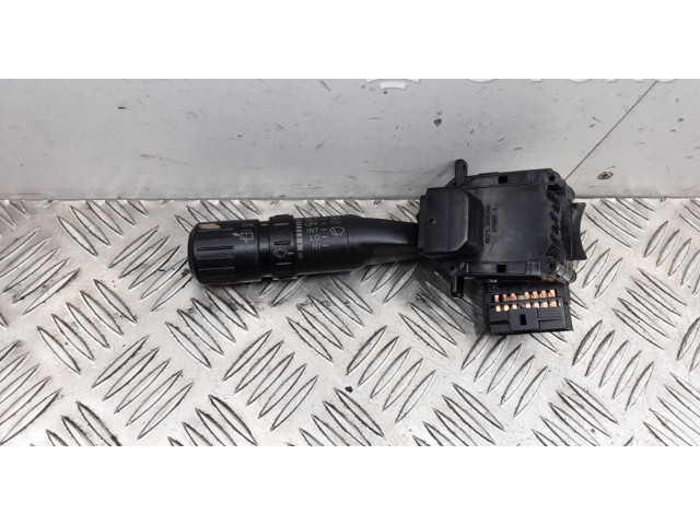 Ручка стеклоочистителей