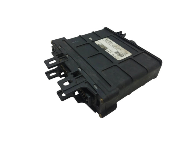 Блок управления коробкой передач 01M927733CK, 5WK33310   Audi A3 S3 8L