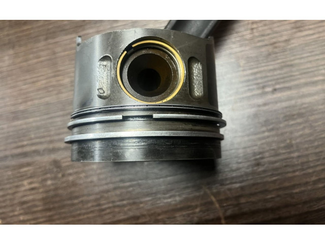Píst 6460300717, 6460300717 Mercedes-Benz Vito Viano W639 OM646.982