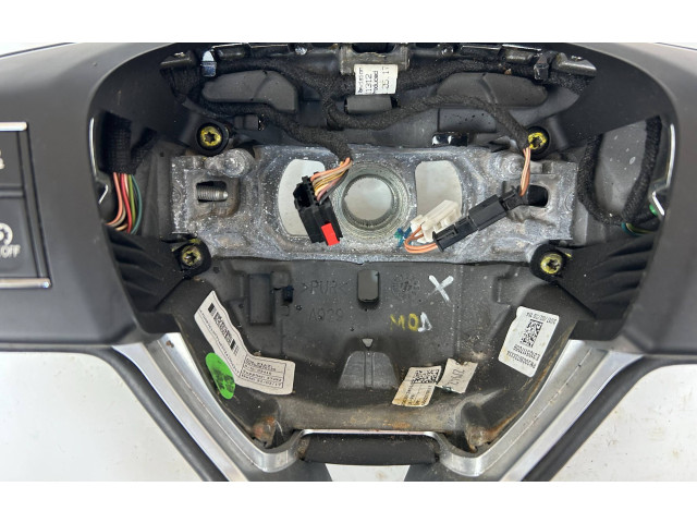 Руль Maserati Levante  2017 -  года 670087613      