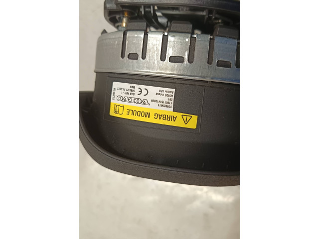 Руль Volvo XC90  2014 -  года 31407817, 39825814      