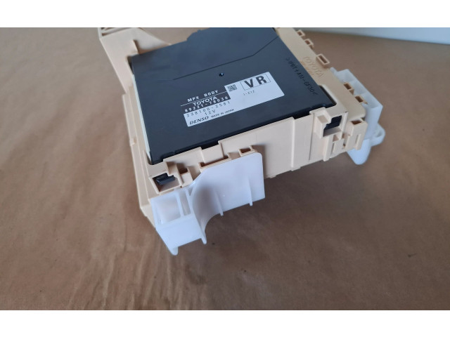 Блок комфорта 63586795, 8922178030 Lexus NX