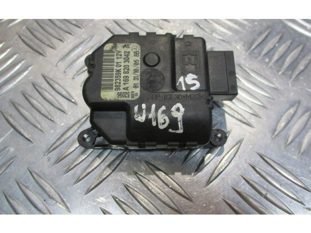Блок комфорта A1698203042   Mercedes-Benz A W169   