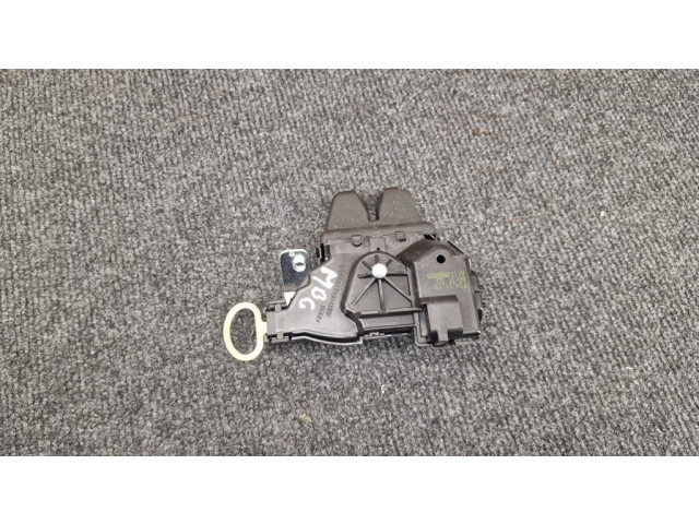 Замок задней крышки