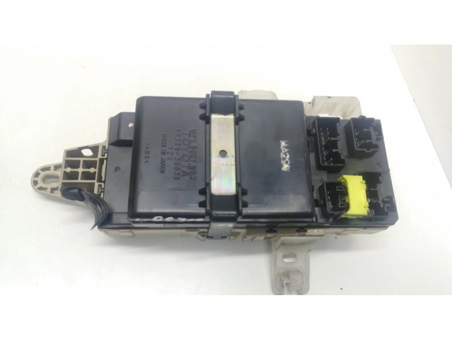 Блок предохранителей 8922630030   Lexus GS 300 400 430    
