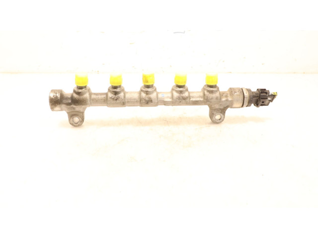 Топливная рампа 0445214181 KIA Ceed