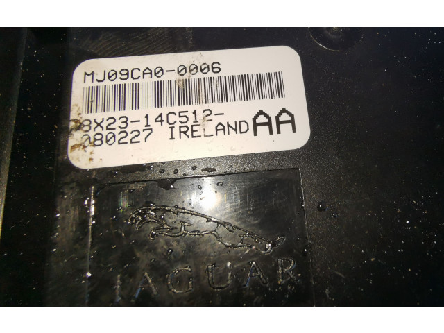 Радио/ проигрыватель CD/DVD / навигация