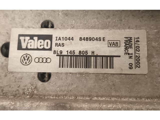 Интеркулер  8L9145806B   Audi TT Mk1 