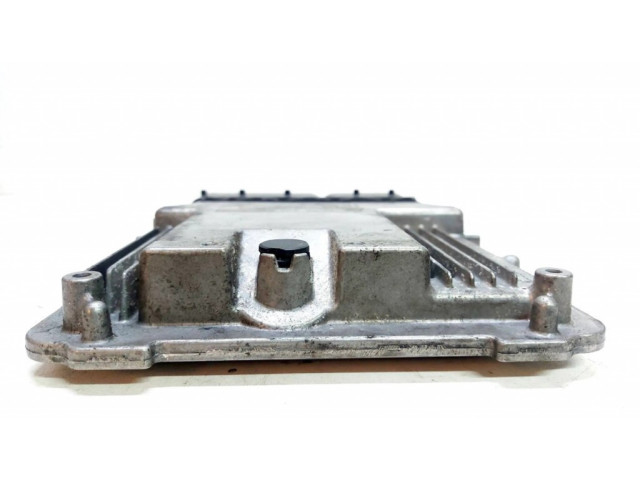 Řídící jednotka 0281018769, 55579447 Opel Zafira C 2012