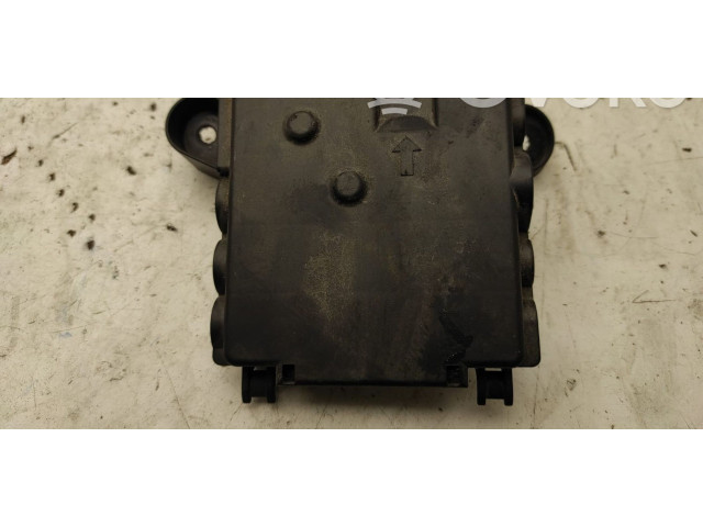 Pojistková skříňka Audi A6 S6 C7 4G 2016