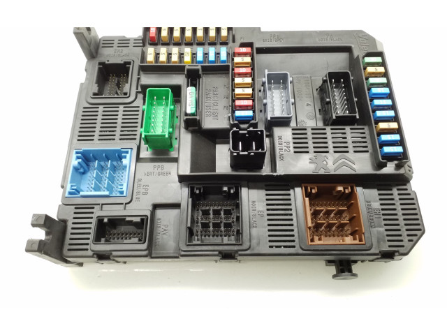 Pojistková skříňka 9819850080 Peugeot 2008 2014