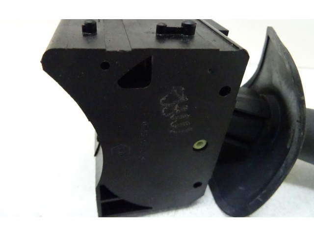 Ручка стеклоочистителей 6001549644 Dacia Logan I