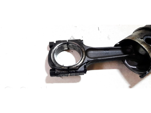 Píst    Citroen Berlingo  pro benzínový motor 1.8  