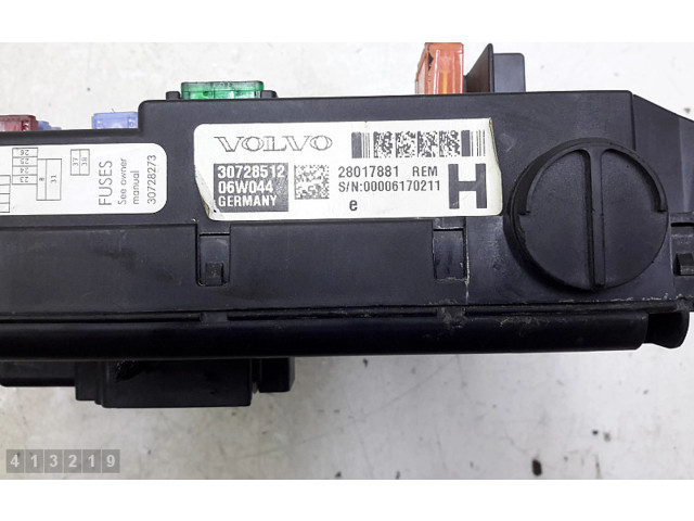 Блок предохранителей 28017881   Volvo XC90    