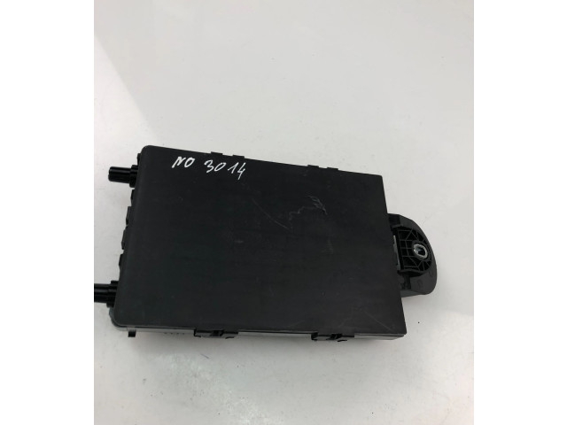 Блок предохранителей 32142591 Volvo XC90