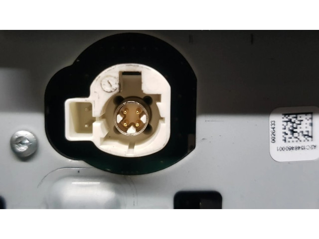 Радио/ проигрыватель CD/DVD / навигация