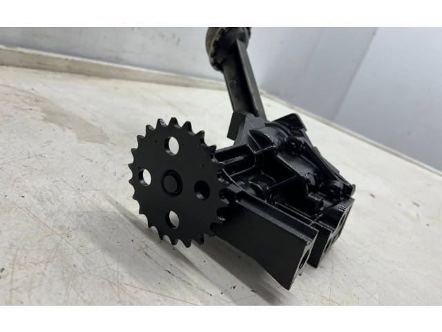 Масляный насос   8200307174  Dacia Duster 