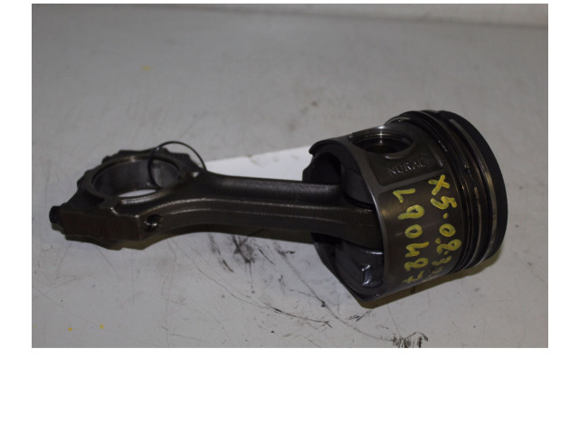 Поршень с шатуном BMW X5 E53 для бензинового двигателя 1.7