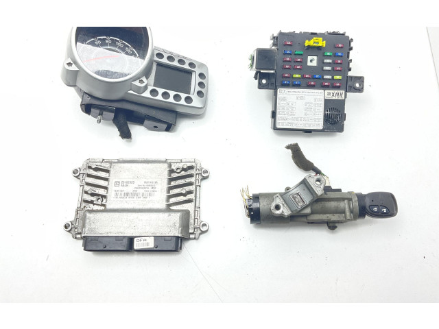 Комплект блоков управления 25182025, 25182025   Chevrolet Spark