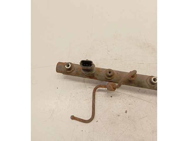 Топливная рампа 0445214024   Renault Trafic II (X83)  