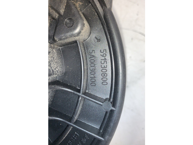 Вентилятор печки    77363824   Fiat Bravo