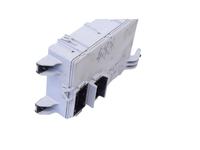 Блок предохранителей 00520028650   Opel Combo D    