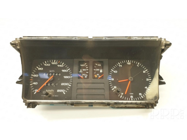 Панель приборов 81117434, 88471066 Audi 80 90 B2