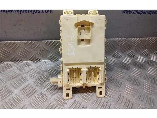 Блок предохранителей 91952B9330 Hyundai i10