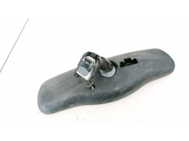 Зеркало заднего вида (в салоне)