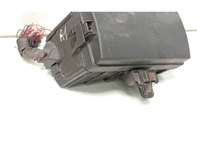 Блок предохранителей  5Q0907361G, 4H0951253C   Volkswagen Golf VII    