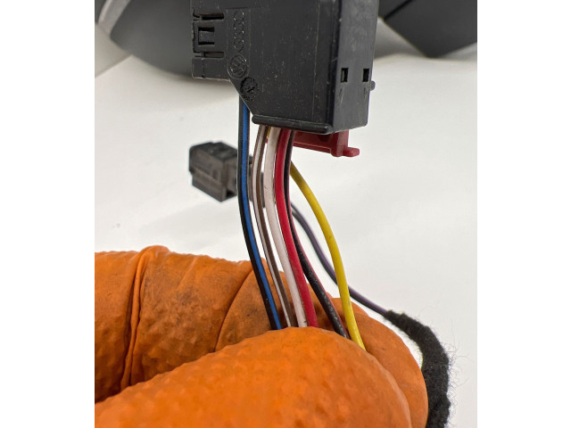 Зеркало электрическое Audi Q2 - - года