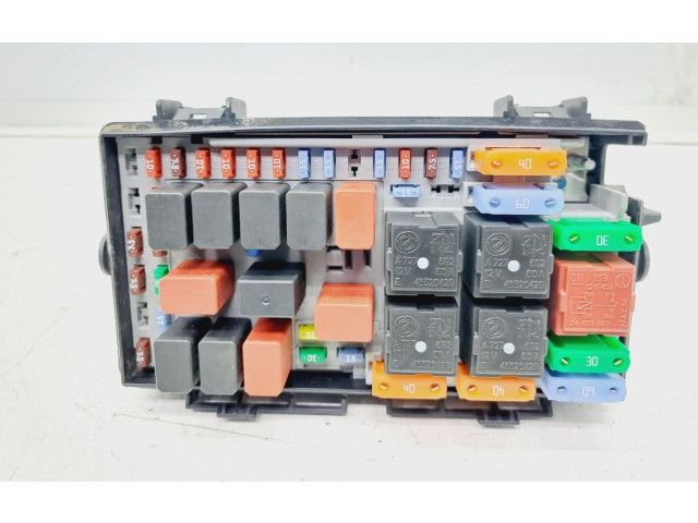   Pojistková skříňka 51775622   Fiat Punto (199) 