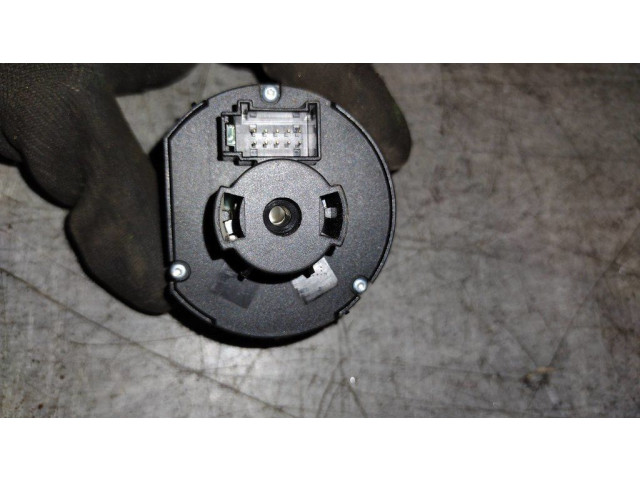 Включатель фонарей