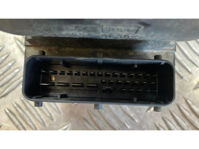 Блок АБС 27531FC010, 11000040690 Subaru Forester SF 1998-2000 года