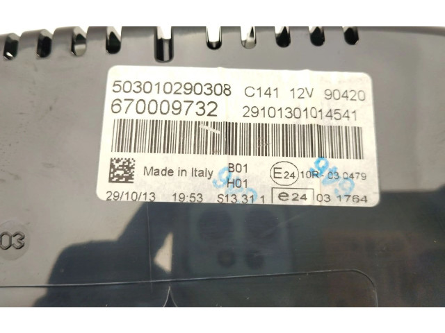 Přístrojová deska Maserati Quattroporte 2014 670009732, 503010290308